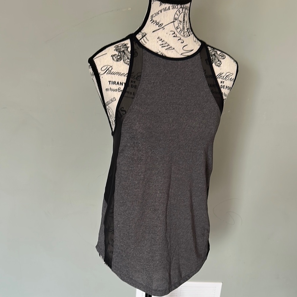 Lululemon Run Off-Route Tank
Heathered Black / Black size 4